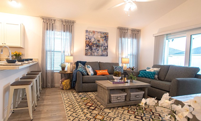 Okahumpka Casa | Cozy Patio Villa