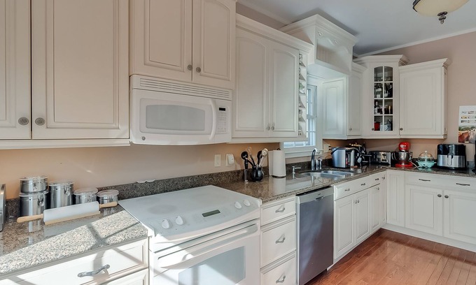 Northside District Casa | Cozy place in Historic Neighborhood in Lexington.