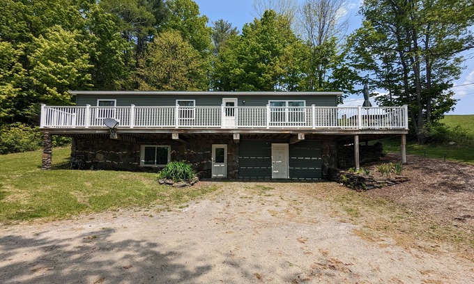 Bethel Casa | Cozy private country setting - 15 miles from Woodstock