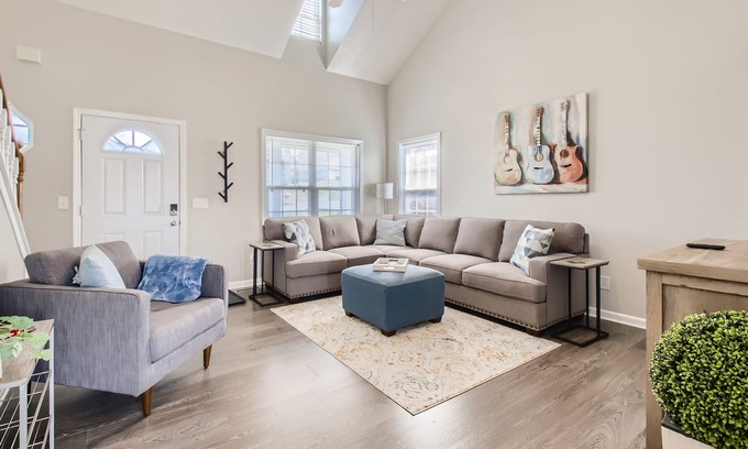 La Vergne Casa | Cozy & Quiet 3BD Retreat Near Downtown Nashville!