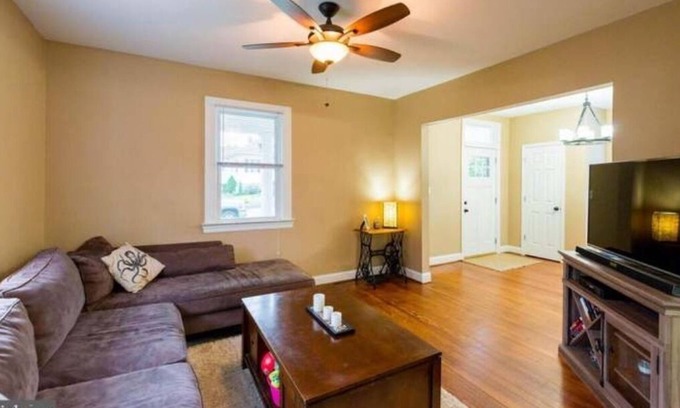 Brooklyn Casa | Cozy Quiet House,off Highway, 10m To Downtown Baltimore/Orioles & Ravens Stadium