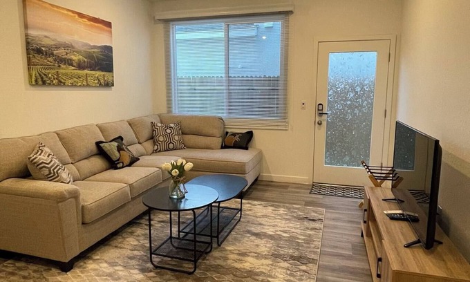 Raisin Apartamento | Cozy-Quiet-Spacious Guest Suite Fresno/Clovis CA 10 minutes to Yosemite Airport