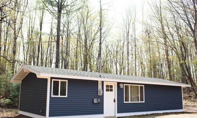 Gwinn Casa | Cozy Retreat in UP of Michigan near Shag Lake- Perfect for Outdoor Enthusiasts!