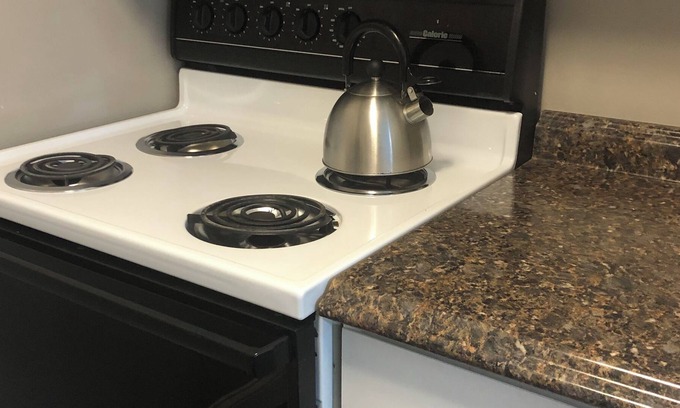 Ottawa Apartamento | Cozy retreat quiet close to downtown 2 bedroom can sleep up to four people