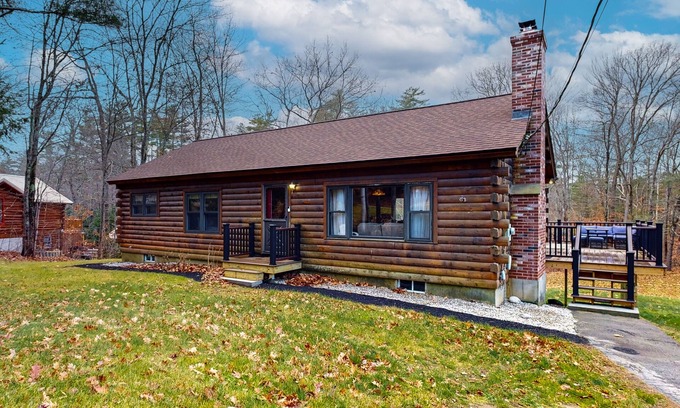 Barnstead Casa | Cozy Retreat with Spacious Deck, Firepit, and Outdoor Adventures Nearby