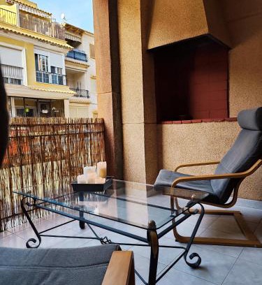 Torrevieja Apartamento | Cozy retreat with Green Terrace and Balcony Access
