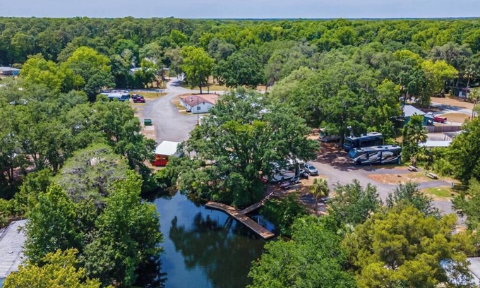 Chassahowitzka Cabina | Cozy River Cabin 4 Su