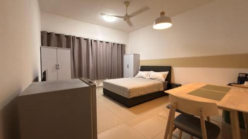 Seri Kembangan Casa | Cozy SK 1 Room 3 Pax UPM MRT