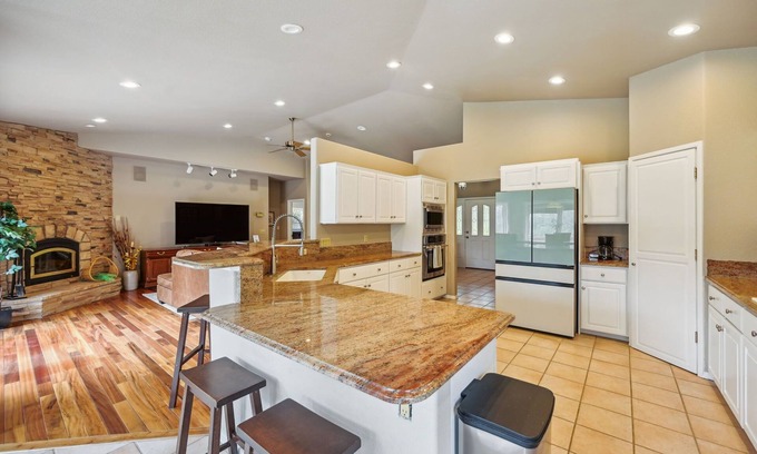 Colorado Springs Casa | Cozy Spacious Peaceful 3-bedroom house in Black Forest
