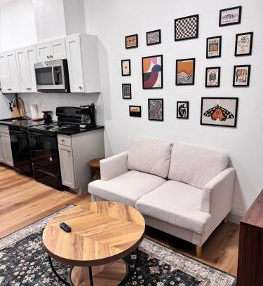 West Poplar Apartamento | Cozy Stay Near Fishtown - Close to Subway & Center City!