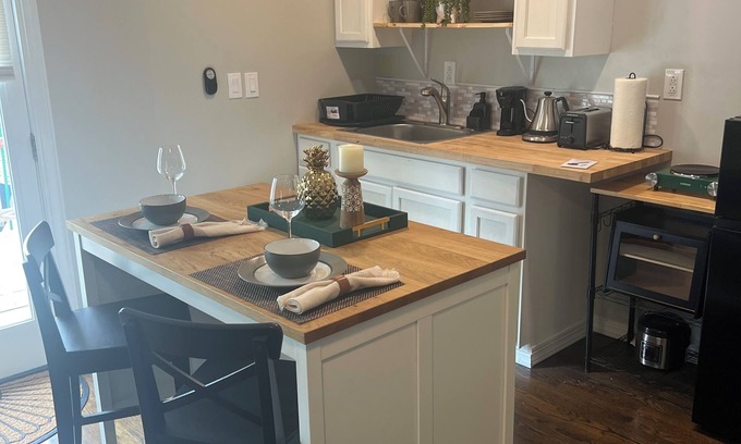 Antioch Apartamento | Cozy studio in adorable Nashville with WiFi, AC