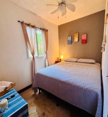 West End Apartamento | Cozy Studio in Sunset Villas