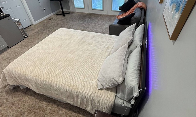 Clayton Apartamento | Cozy Studio Retreat in the Heart of Clayton. Private entrance.