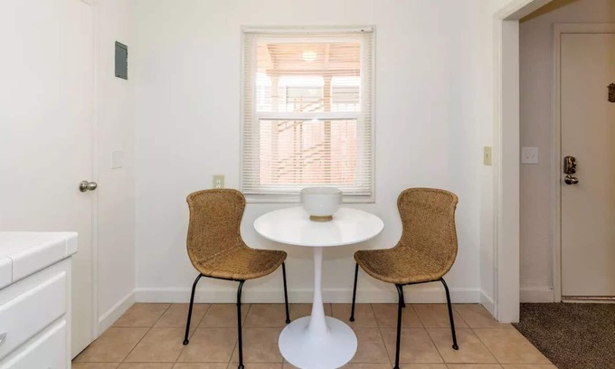 Roosevelt Casa | Cozy & Stylish 2BD/1BTH - Great for Long-term Stay