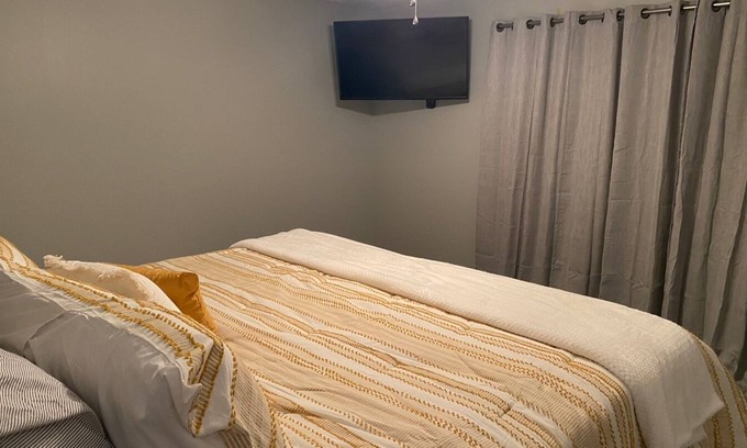 Sikeston Casa | Cozy townhouse minutes from Historic Downtown Sikeston