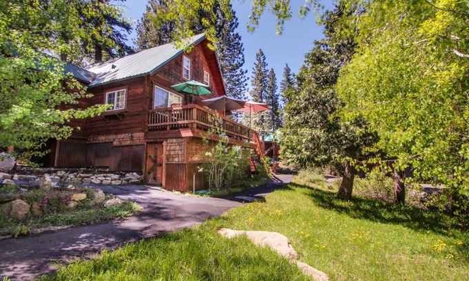 Truckee Casa | Cozy Truckee Getaway