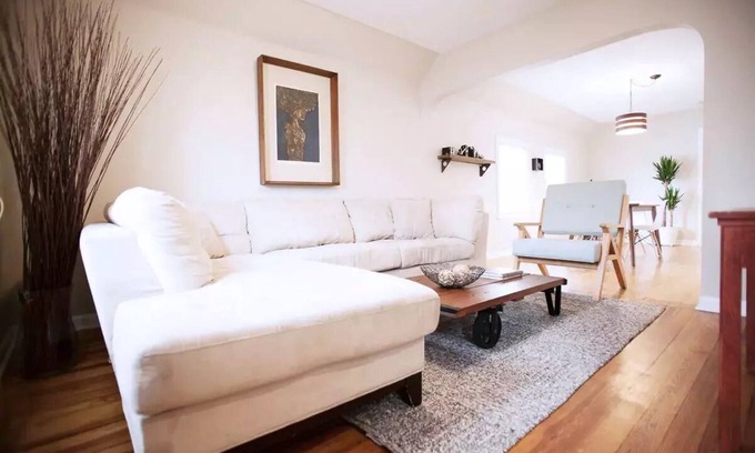 Forest Park Casa | Tranquilo y encantador 2 BR en el centro de Forest Park, IL