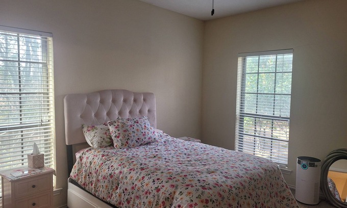 South Arlington Condominio | Cozy Two bedroom Condo with AC and WiFi in enjoyable Arlington