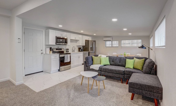 Eiber Apartamento | Cozy Unit Close to Downtown, Skiing & RedRocks