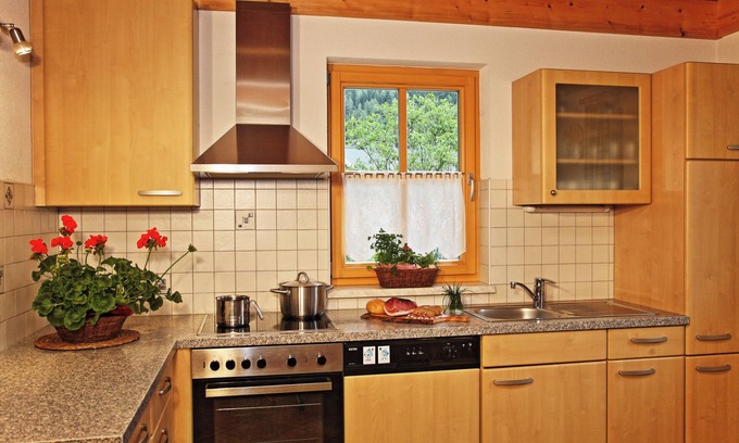 Sarentino Cabina | Cozy vacation home in timber construction