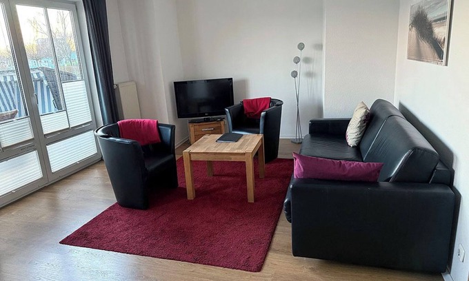 Steinbeckervorstadt Apartamento | Cozy vacation apartment at the marina, short walk to the city center