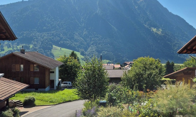 Aeschi bei Spiez Apartamento | Cozy vacation apartment - nature & relaxation