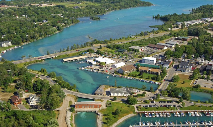 Williamsburg Casa | Cozy Vacation Home in Williamsburg - 7 miles from Flintfields