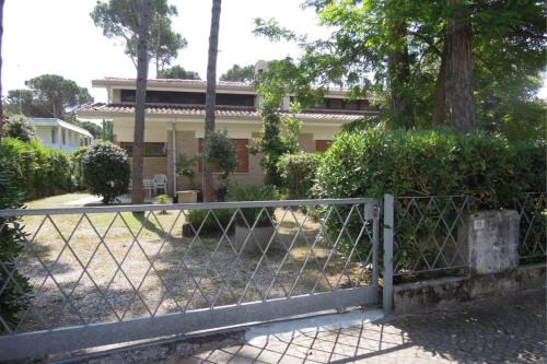 Bibione Pineda Apartamento | Cozy villa 250 metres from the beach