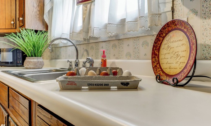 Fulda Casa | Cozy Vintage House. Home in Fulda, Indiana