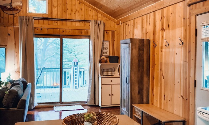 Hesperia Cabaña | Cozy waterfront cottage Hesperia, MI