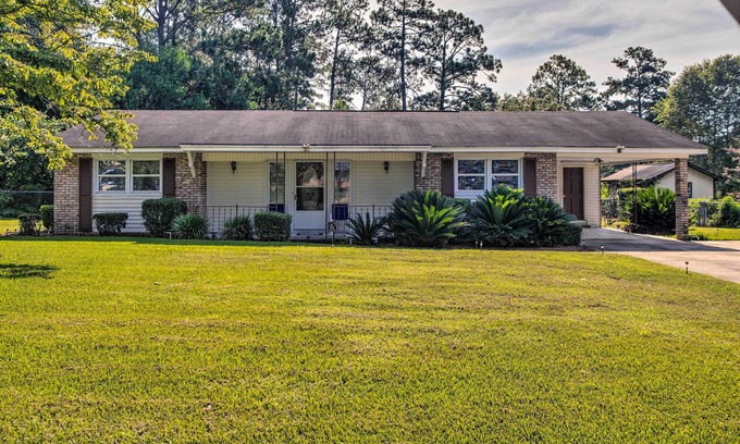 Waycross Casa | Cozy Waycross House w/ Yard & Screened Patio!