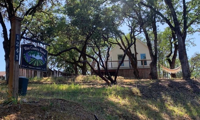 California Wine Country Cabaña | Cozy Wine Country Rental Close to Downtown Hopland