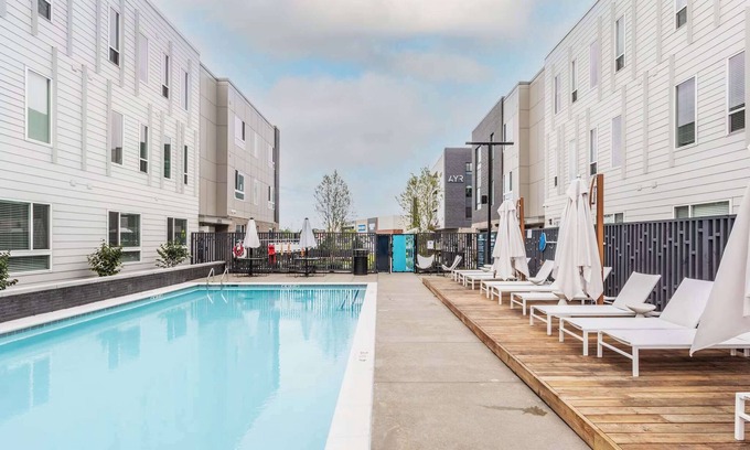 Indianapolis Apartamento | CozySuites at AYR