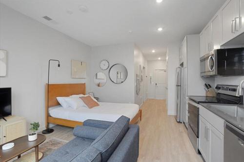 Lower Lawrenceville Apartamento | CozySuites Stylish SDO, Lawrenceville