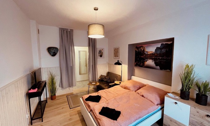 Ortslage Trotha Apartamento | Craftsman apartment "Daniel" in Halle with parking space