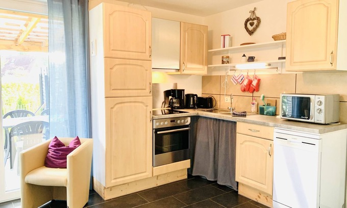 Lentfohrden Apartamento | Artesano / departamento de mecánica "ERNIE" 2 habitaciones * 2 baños * terraza cubierta