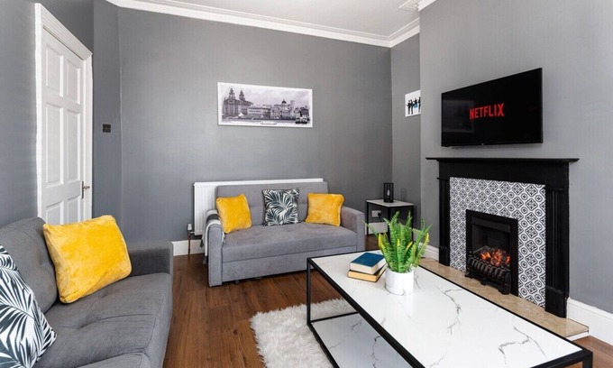 Liverpool Casa | Crawford Avenue Retreat