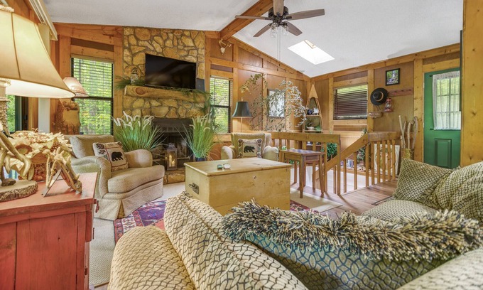 Sylva Casa | Creekside getaway with full kitchen, furnished deck, & gas grill