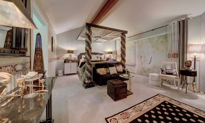 Alta Sierra Casa | Creekside Paradise. lujo y confort en terrenos privados arbolados tipo parque