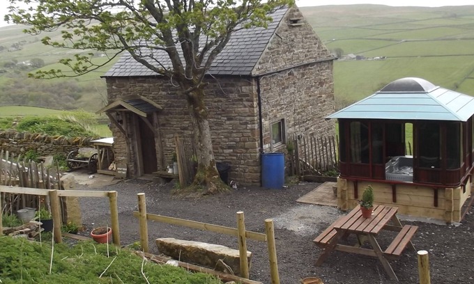 Alston Cabaña | Crofters Cottage Acogedor, romántico con uso exclusivo de jacuzzi privado las 24 horas, vacaciones en granja