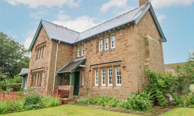 Ford Casa | CROOKHAM DAIRY, pet friendly, character holiday cottage in Etal