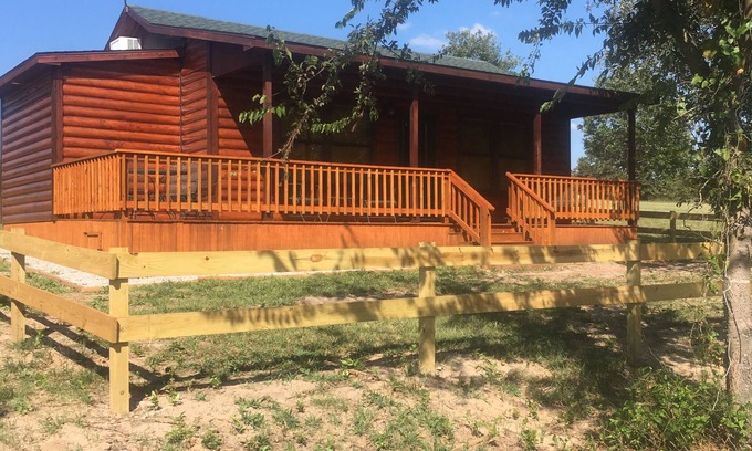 Burneyville Cabina | Cross Timbers Country Cabin