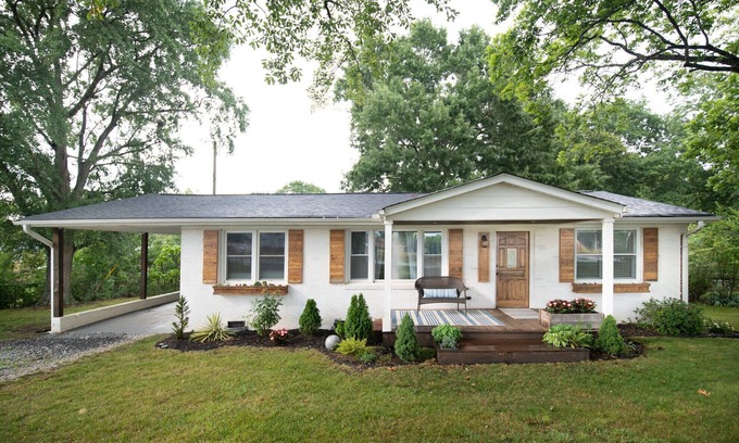 Fountain Inn Casa | Crossroad Oasis