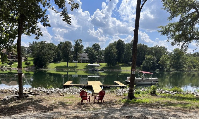 Horseshoe Bend Casa | Crown Lake Retreat, Beautiful Lakefront Home