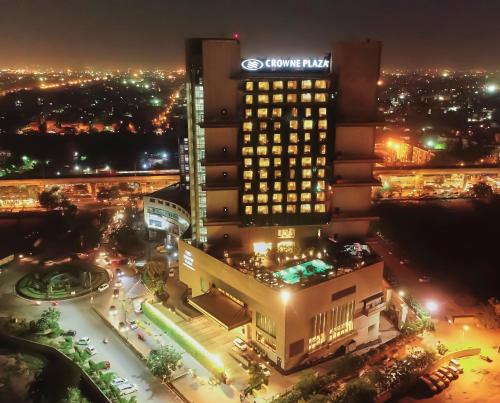 Rohini Hotel | Crowne Plaza New Delhi Rohini by IHG