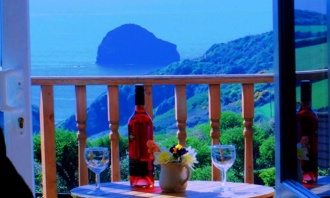 Trewarmett Apartamento | Crowsnest - Con vistas a Trebarwith Strand
