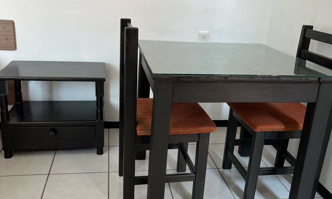 Santa Lucía del Camino Casa | Cuarto Planta Alta con wifi y baño privado, Santa Lucia del Camino