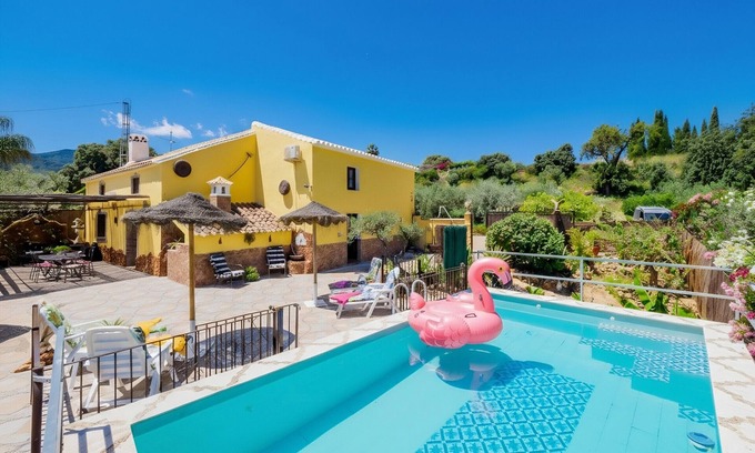 Alhaurín de la Torre Cabaña | Cubo's Casa Rural Cortijillo Las Barrancas Family / piscina privada / aire acondicionado / BBQ / wifi gratis