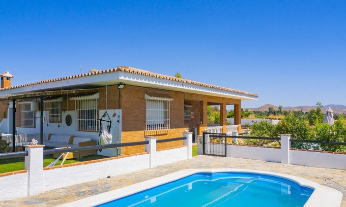 Cártama Cabaña | Cubo's Casa Rural La Hacienda de Manuela / piscina privada / BBQ / wifi gratis