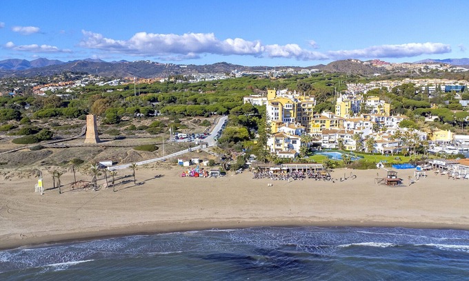Cabopino Apartamento | Cubo's Penthouse Cabopino Port Marbella +Parking / wifi / vistas al mar / parking incluido
